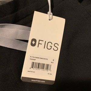 Figs skinny pants petite